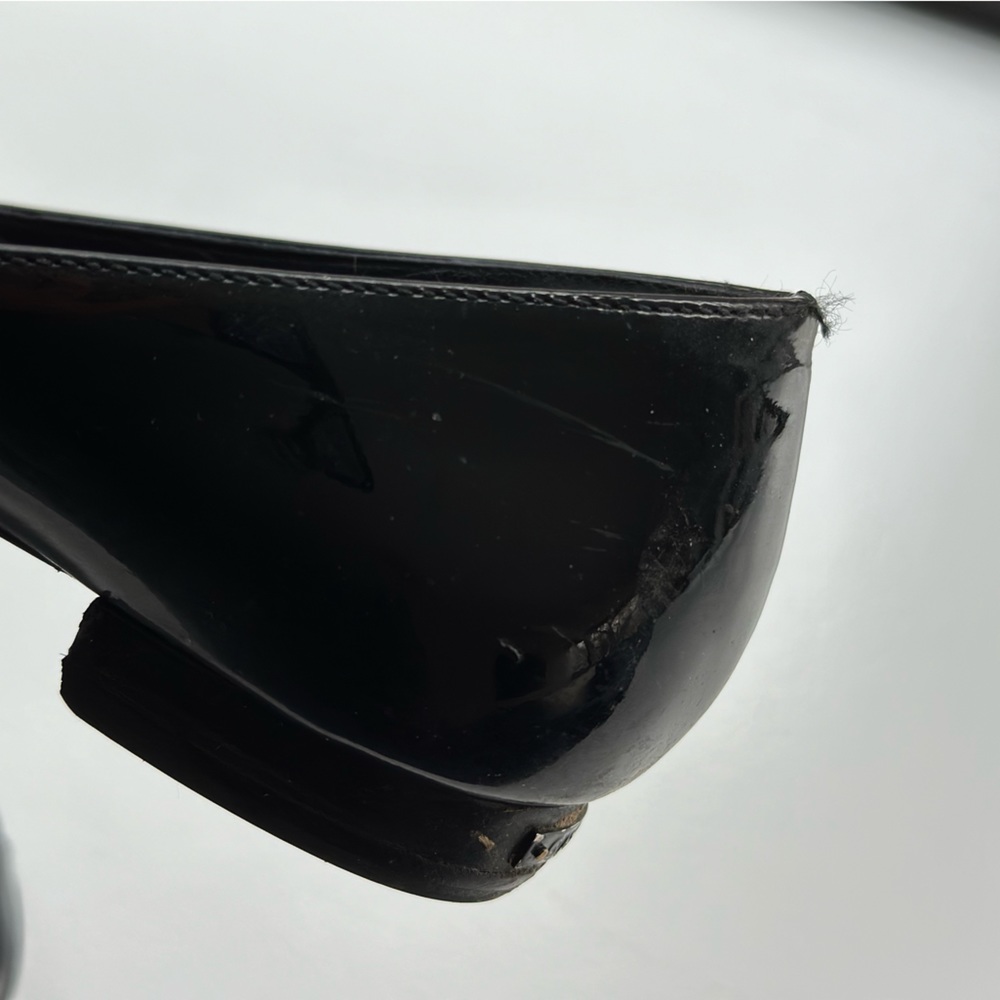 Chanel Size 38.5 (fits US size 7) black patent and leather flats - Picture 4 of 7